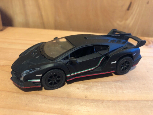 Машинка Kinsmart Lamborghini Veneno матовый KT5452W фото 2 Машинка Kinsmart Lamborghini Veneno матовый KT5452W фото 2