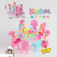 Іграшка Набір 4 ляльки Стіл Стільці та посуд 18х14х14см  А8-854