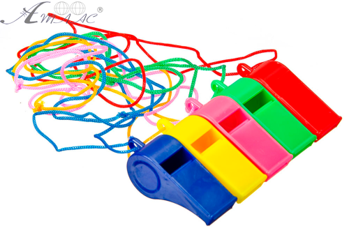 Игрушка Свисток пластиковый на веревочке 16102 Игрушка Свисток пластиковый на веревочке 16102