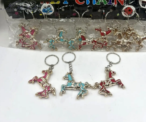 Брелок Лошадь 2026 год лошади Эмаль 01112 фото 2 Брелок Лошадь 2026 год лошади Эмаль 01112 фото 2