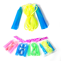 Скакалка пластиковая цветная яркая длинна 2 м   02189