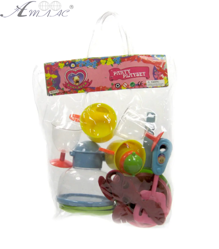 Іграшка пластикова Набір посуду, 17 предметів у сумці 977 Іграшка пластикова Набір посуду, 17 предметів у сумці 977