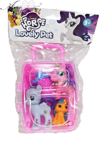 Іграшка Конячка Поні три фігурки у валізі SM265AB Іграшка Конячка Поні три фігурки у валізі SM265AB