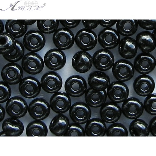 Бісер чорний глянсовий 14140