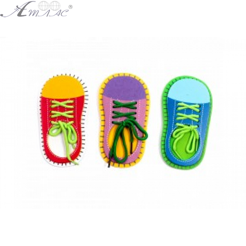 Іграшка дерев'яна шнурівка Черевик 5510 Іграшка дерев'яна шнурівка Черевик 5510