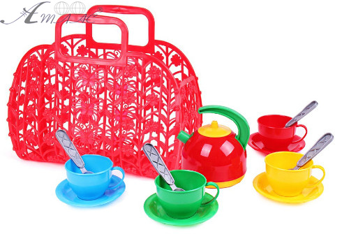 Іграшка пластикова Набір посуду, 14 предметів у кошику Технок 1608 Іграшка пластикова Набір посуду, 14 предметів у кошику Технок 1608