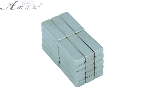 Магніт неодимовий для дошки 1шт 14 х 4,5 х 2,5 мм 15526 Магніт неодимовий для дошки 1шт 14 х 4,5 х 2,5 мм 15526